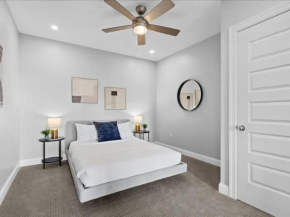 CozySuites Trendy 1BR PPG Paints Arena Pitts
